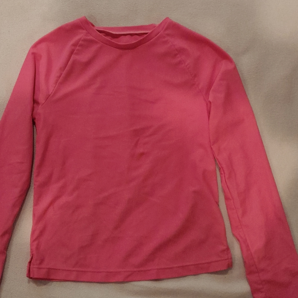 Gap kids size 10 long sleeve athletic fabric shirt